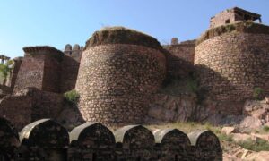 vijaygarh fort